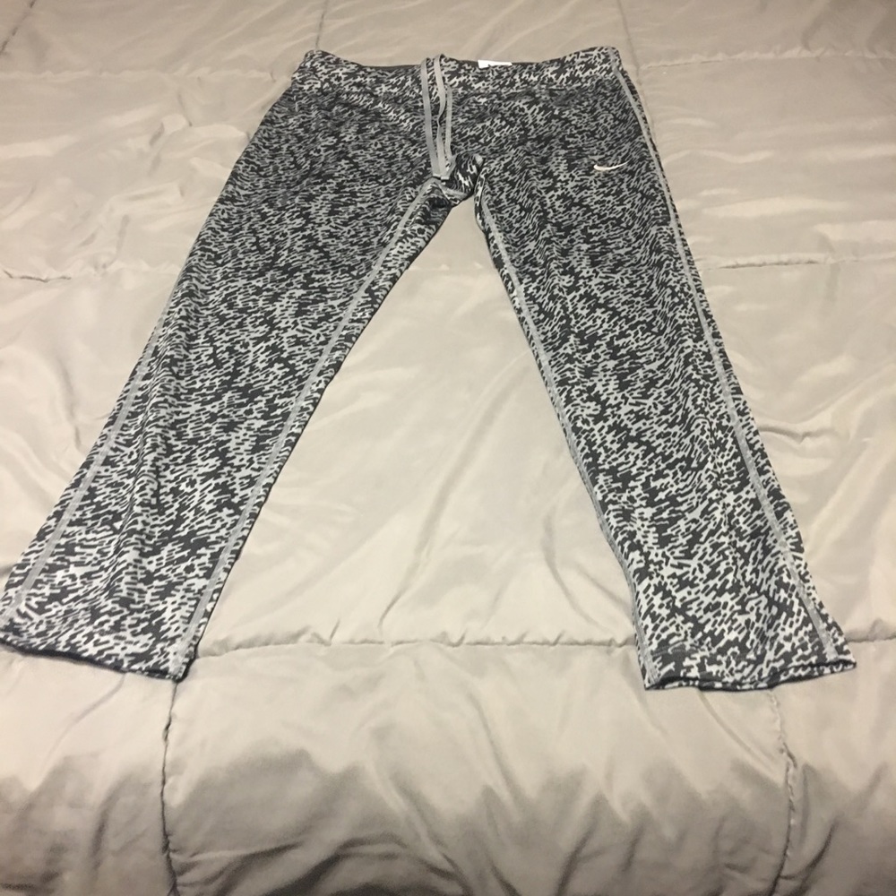 Nike Capri